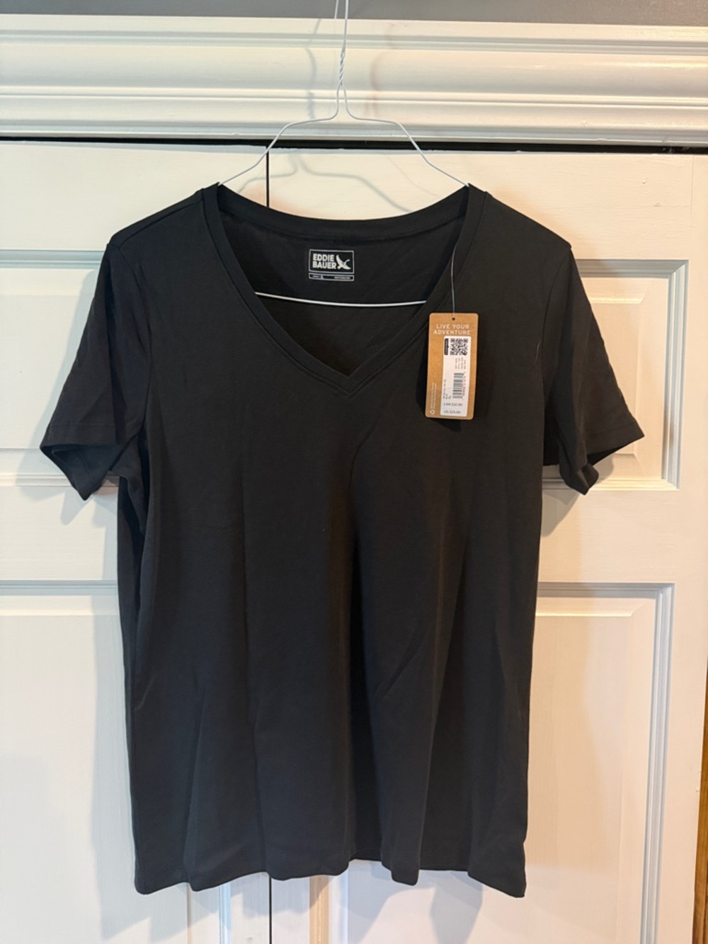 Eddie Bauer Black V-Neck Short Sleeve Tee